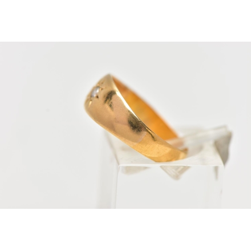 44 - AN EARLY 20TH CENTURY 22CT YELLOW GOLD DIAMOND SINGLE STONE RING, set with a single cut diamond, wit... 