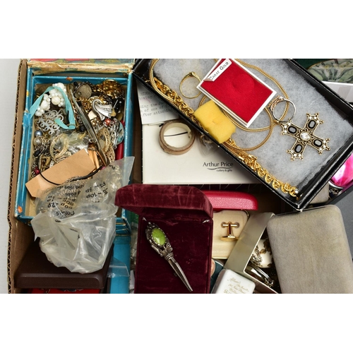 72 - A BOX OF ASSORTED COSTUME JEWELLERY, to include brooches, earrings, rings, pendant necklaces, bangle... 