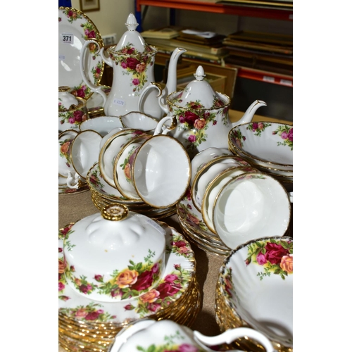 371 - A QUANTITY OF ROYAL ALBERT 'OLD COUNTRY ROSES' PATTERN DINNER WARE, comprising one bread and butter ... 