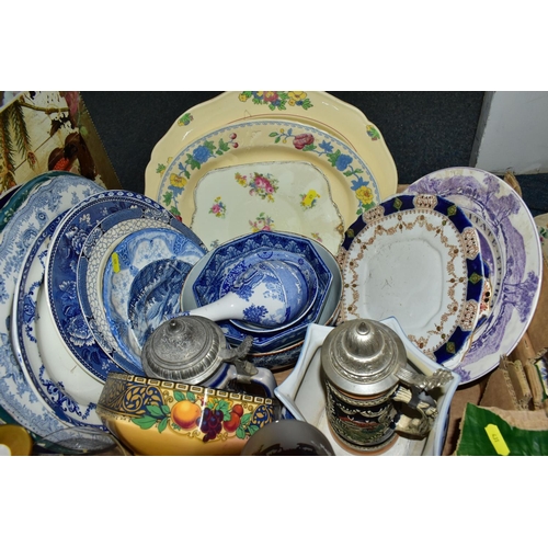 431 - TWO BOXES AND LOOSE CERAMICS, GLASS AND PICTURES ETC, to include two wash basins and jugs, German be... 