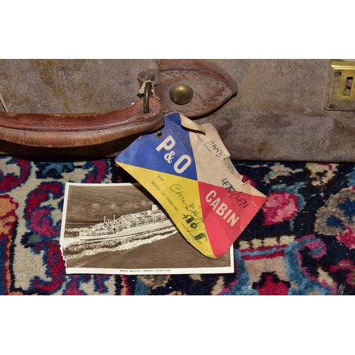 449 - A VINTAGE AUSTIN REED SUITCASE CONTAINING CRUISE SHIP AND TRAVEL EPHEMERA, to include P & O memorabi... 