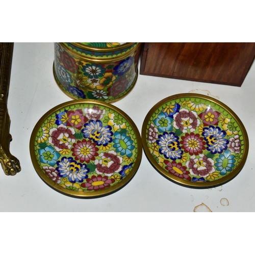 454 - A GROUP OF CLOISONNÉ VASES AND BRASS DESK TOP ITEMS, comprising four foliate brass desk top picture ... 