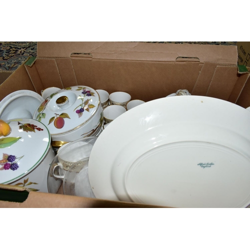 485 - FOUR BOXES OF CONTINENTAL PORCELAIN FIGURINES, CERAMIC ORNAMENTS AND DINNER WARES, to include a pair... 