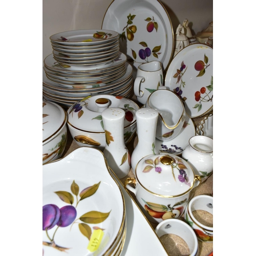 411 - A FIFTY EIGHT PIECE ROYAL WORCESTER EVESHAM DINNER SERVICE, comprising a large twin handled covered ... 