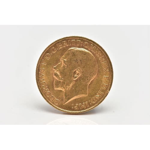 64 - A FULL SOVEREIGN COIN, George V to the obverse, George and the Dragon to the reverse dated 1913, app... 