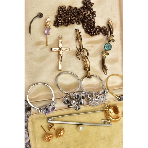 67 - A SMALL BOX OF ASSORTED YELLOW AND WHITE METAL JEWELLERY, to include a yellow metal cluster ring set... 