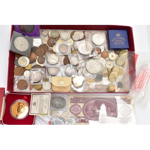 77 - A TRAY OF MIXED WORLD COINS TO INCLUDE: SILVER 10 MARK COINS MUNICH OLYMPIC GAMES 1972,2 X TWO MARK ... 