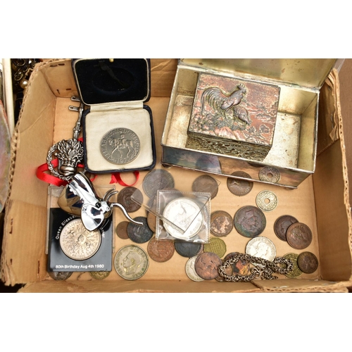 85 - A BOX OF ASSORTED COSTUME JEWELLERY AND ITEMS, to include a small basket tray of collectable teaspoo... 