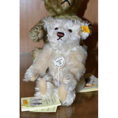 304 - TWO STIEFF BEARS WITH ORIGINAL TAGS AND LABELS, the larger bear is from the Classic series '1920 Cla... 