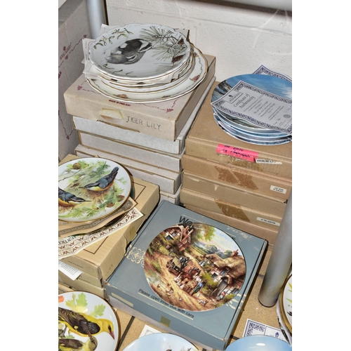 349 - A LARGE QUANTITY OF COLLECTORS' PLATES, one hundred and three plates of which forty two are boxed, t... 