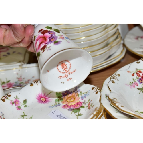 370 - A QUANTITY OF ROYAL CROWN DERBY 'DERBY POSIES' PATTERN GIFT WARE, comprising jugs, preserve pots, pi... 