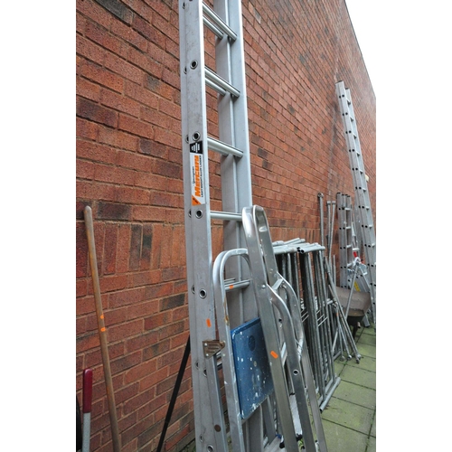 1011 - A SET OF YOUNGMAN MERCURY DOUBLE EXTENSION LADDERS with 17 rungs to each 490cm length, two ali step ... 