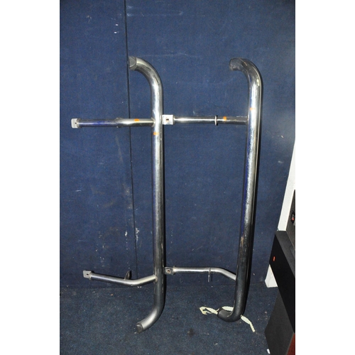 1078 - A PAIR OF LAND ROVER CHROME SIDE STEPS