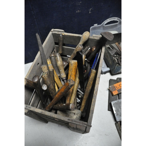 1090 - A SELECTION OF VINTAGE TOOLS to include a toolbox containing levels, clamps, screwdrivers, staple gu... 