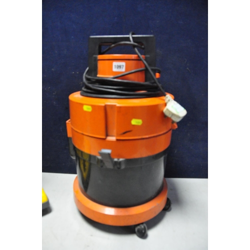 1097 - A VAX 101 VACUUM CLEANER (missing hose and pole) along with Electrolux Z1498 upright vacuum (both PA... 