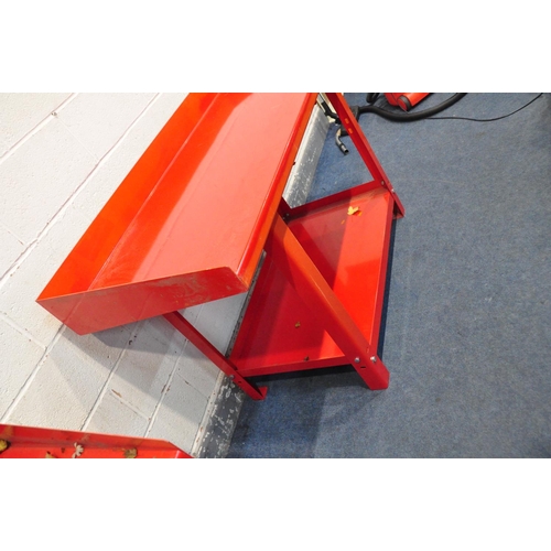 1124 - A SEALEY ENGINEERS STEEL WORKTABLE width 151cm depth 65cm height 87cm to working surface with a gall... 