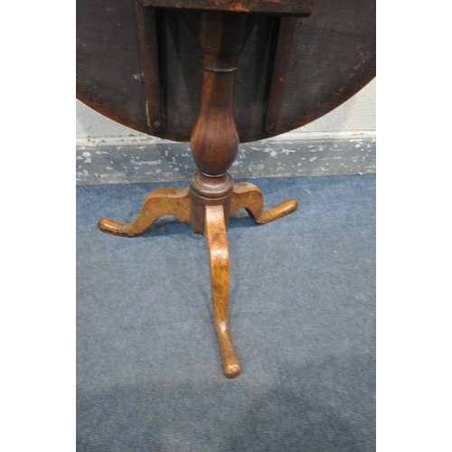 1220 - A GEORGIAN MAHOGANY AND ELM CIRCULAR TILT TOP TRIPOD TABLE, diameter 91cm x height 69cm (condition -... 