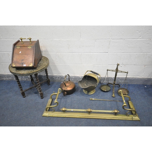 1246 - A VICTORIAN BRASS FENDER, length 134cm, a brass balance scale, a brass coal scuttle, a copper kettle... 