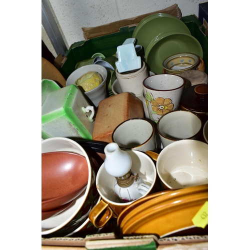 432 - TWO BOXES AND LOOSE CERAMICS AND GLASS ETC, to include Hornsea Bronte and Saffron wares, Melawares c... 