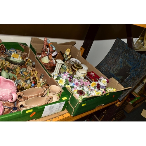 532 - FOUR BOXES AND LOOSE DECORATIVE CERAMICS AND ORNAMENTS ETC, to include a quantity of Wade Whimsies, ... 