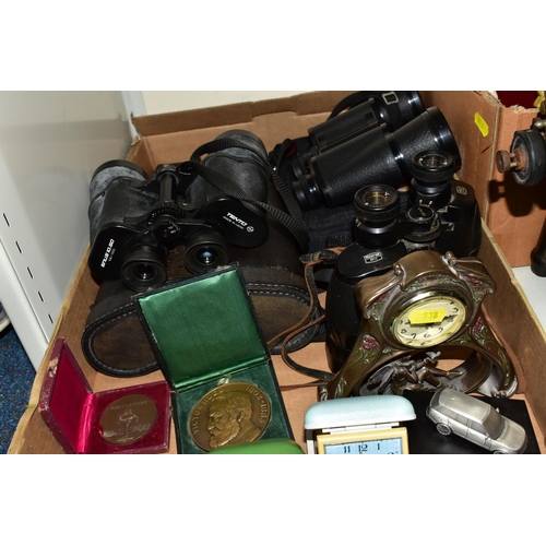 538 - TWO BOXES AND LOOSE SUNDRY ITEMS ETC, to include an Underwood manual typewriter, Ross 7x42 binocular... 