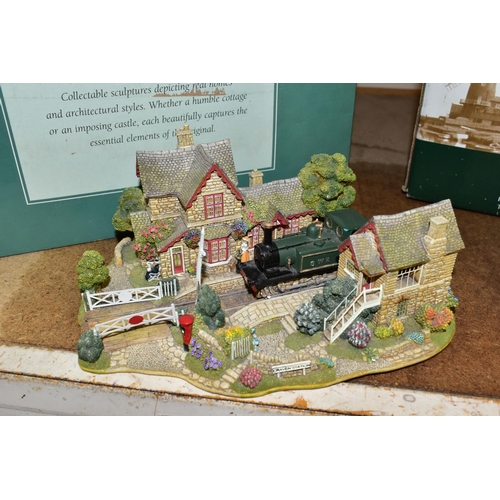 541 - FOUR LILLIPUT LANE SCULPTURES, comprising boxed Bluebell Farm from the  English collection North, Bo... 