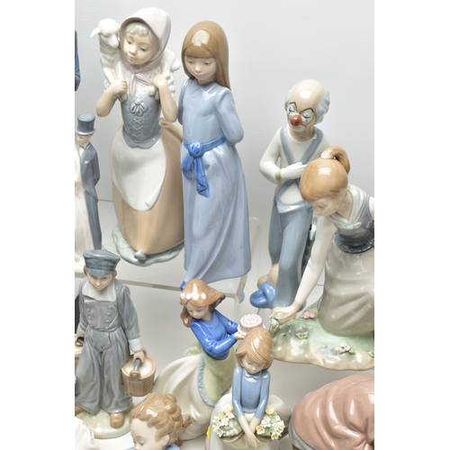 1067A - SIX LLADRO FIGURES, TWENTY SIX NAO FIGURES AND THREE OTHER SPANISH PORCELAIN FIGURES, the Lladro com... 