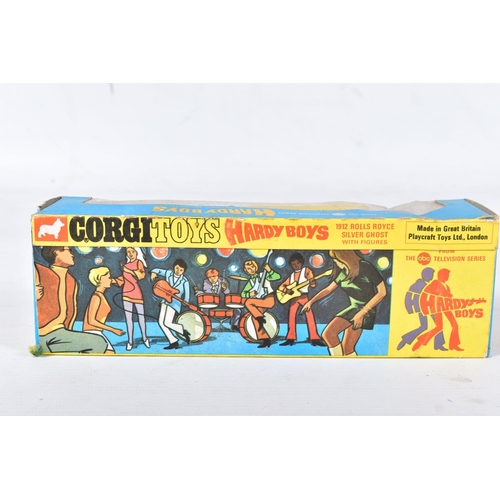 59 - A BOXED CORGI TOYS HARDY BOYS 1912 ROLLS-ROYCE SILVER GHOST, No.805, complete with five figures on g... 