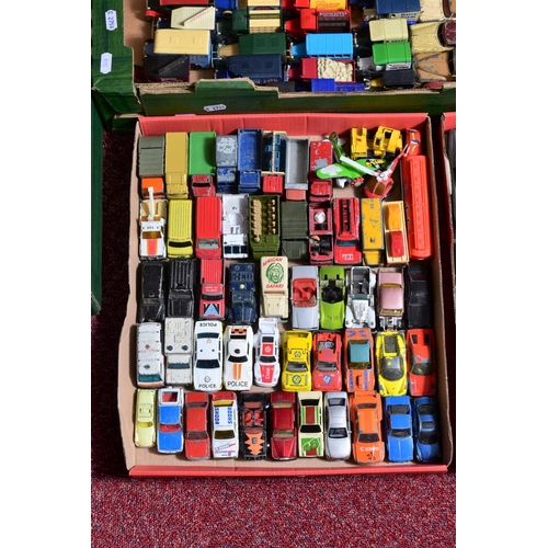 96 - A QUANTITY OF UNBOXED AND ASSORTED PLAYWORN DIECAST VEHICLES, majority are assorted car and van mode... 