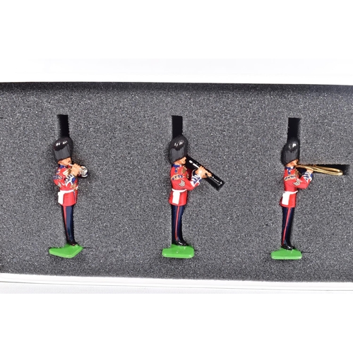 113 - A QUANTITY OF BRITAINS SCOTS GUARDS BAND FIGURE SETS, from the Collectors Club Centenary Series Quee... 