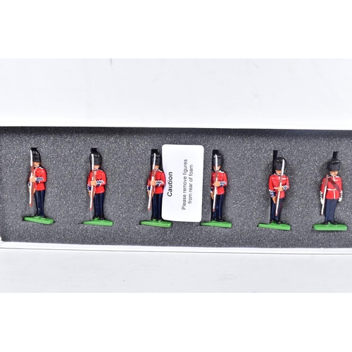 118 - A QUANTITY OF ASSORTED BRITAINS SCOTS GUARDS FIGURE SETS, from the Collectors Club Centenary Series ... 