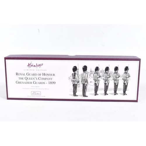 121 - A BRITAINS FOR HAMLEYS LIMITED EDITION ROYAL GUARD OF HONOUR THE QUEEN'S COMPANY GRENADIER GUARDS - ... 