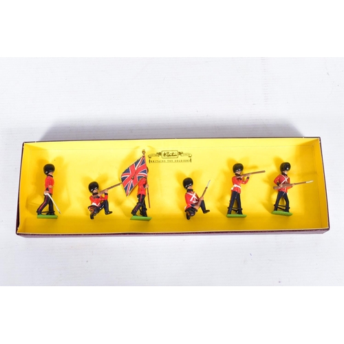 127 - A QUANTITY OF BRITAINS GUARDS & HUSSARS FIGURE SETS, Special Collector's Edition Coldstream Guards, ... 