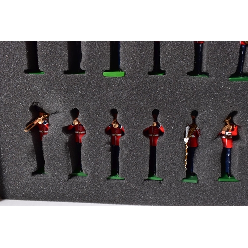 129 - A BRITAINS LIMITED EDITION COLLECTION GRENADIER GUARDS BAND SET, No.43058, Modelzone Exclusive set c... 