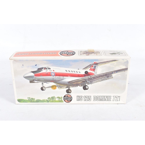 98 - A QUANTITY OF UNBUILT AND PART BUILT AIRFIX AND OTHER AIRCRAFT PLASTIC CONSTRUCTION KITS, contents n... 