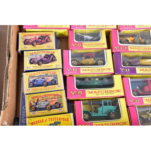 189 - A QUANTITY OF BOXED MATCHBOX MODELS OF YESTERYEAR, mixture of early through to 1970's issues, all ap... 