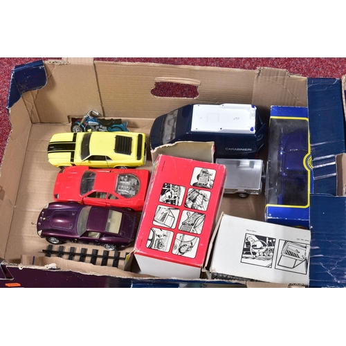 196 - A QUANTITY OF BOXED AND UNBOXED ASSORTED DIECAST VEHICLES, to include boxed 1/25 scale Polistil Club... 