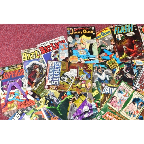 202 - A BOX OF DC COMICS, includes small quantities of Batman, Detective Comics, Action Comics, Teen Titan... 