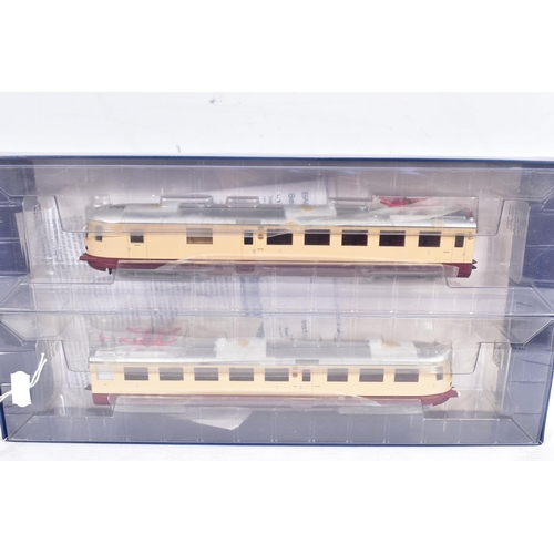 252 - A BOXED LILIPUT FIRST CLASS BY BACHMANN HO GAUGE D.B CLASS ET11 TWO CAR ELECTRIC RAILCAR SET, No.L13... 