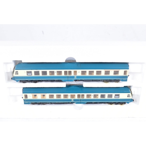 254 - A BOXED FLEISCHMANN HO GAUGE D.B. CLASS 614 TWO CAR DIESEL RAILCAR SET, No.4434, with a boxed centre... 