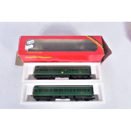 259 - A BOXED HORNBY RAILWAYS OO GAUGE CLASS 110 THREE CAR D.M.U. SET, No.R369, with a boxed Hornby Two Ca... 