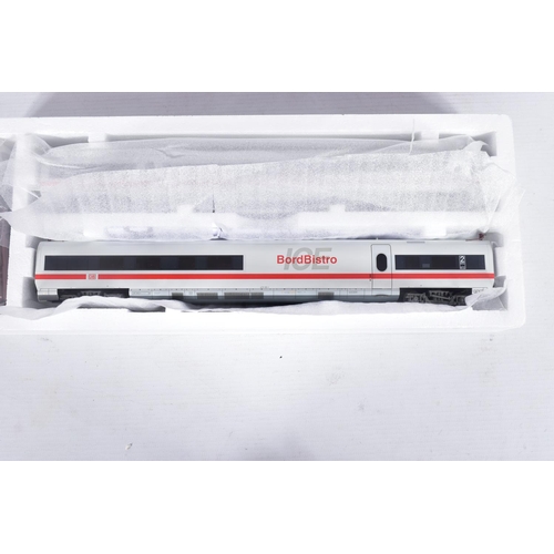 261 - A BOXED LIMA COLLECTION HO GAUGE D.B. ICE-T THREE CAR SET, No.L149933, with an additional two coach ... 