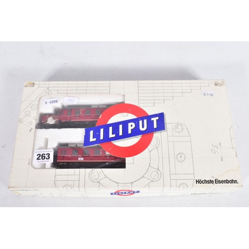 263 - A BOXED LILIPUT HO GAUGE D.B. CLASS 180 TWO CAR RAILCAR SET, No.177 89, with minor damage and wear, ... 