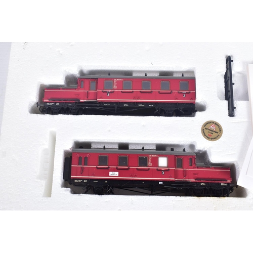 263 - A BOXED LILIPUT HO GAUGE D.B. CLASS 180 TWO CAR RAILCAR SET, No.177 89, with minor damage and wear, ... 