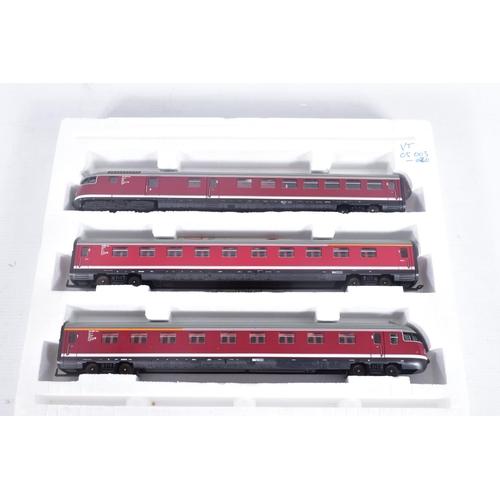 266 - A BOXED LIMA GOLDEN SERIES HO GAUGE D.B. CLASS 613 THREE CAR D.M.U. SET, No.149808, all EX in damage... 