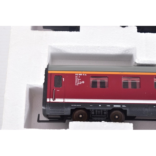 266 - A BOXED LIMA GOLDEN SERIES HO GAUGE D.B. CLASS 613 THREE CAR D.M.U. SET, No.149808, all EX in damage... 