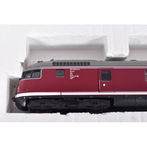 266 - A BOXED LIMA GOLDEN SERIES HO GAUGE D.B. CLASS 613 THREE CAR D.M.U. SET, No.149808, all EX in damage... 