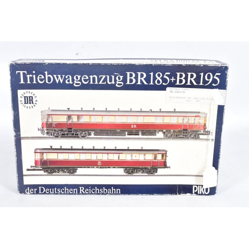 271 - A BOXED PIKO HO GAUGE D.R. CLASS VT 137 AND VT 145 RAILBUS SET, No.BR185 & BR195 (32/010), with a fu... 