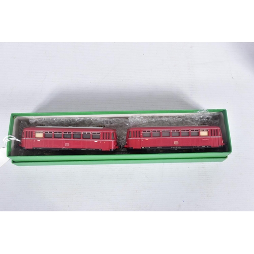 273 - THREE BOXED FLEISCHMANN HO GAUGE D.B. CLASS VT 798 TWO CAR RAILBUS SET, No.4400, with two earlier bo... 