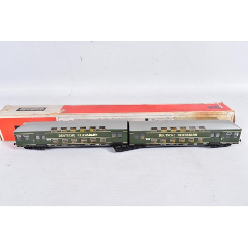 287 - FOUR BOXED SCHICHT HO GAUGE D.R. DOUBLE DECK ARTICULATED PASSENGER COACHES, No.426/879 (End Sections... 